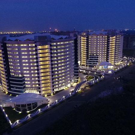 Rajhans Belliza Service Apartment 수라트 외부 사진