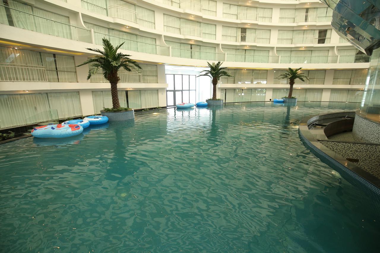Rajhans Belliza Service Apartment 수라트 외부 사진